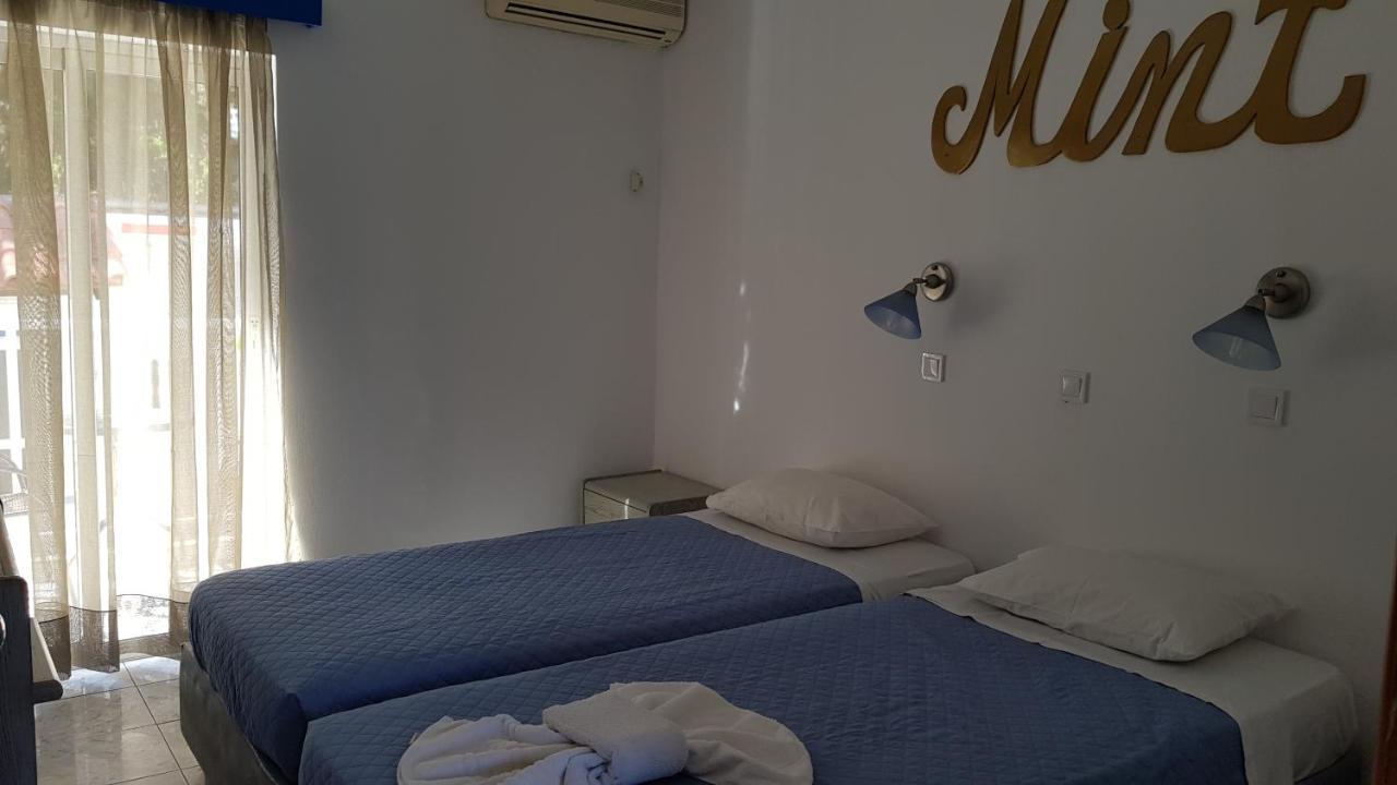 Aspro Spiti Hotel Apartments Тігакі Екстер'єр фото