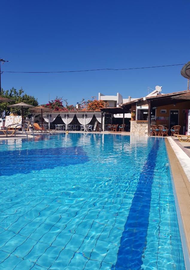 Aspro Spiti Hotel Apartments Тігакі Екстер'єр фото