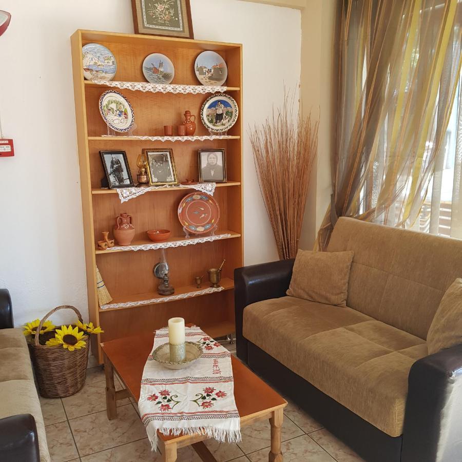 Aspro Spiti Hotel Apartments Тігакі Екстер'єр фото