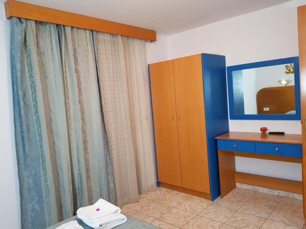 Aspro Spiti Hotel Apartments Тігакі Екстер'єр фото