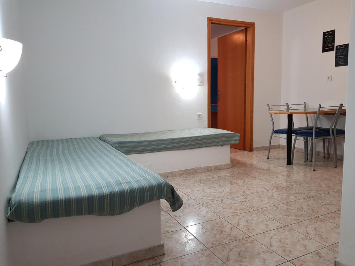 Aspro Spiti Hotel Apartments Тігакі Екстер'єр фото