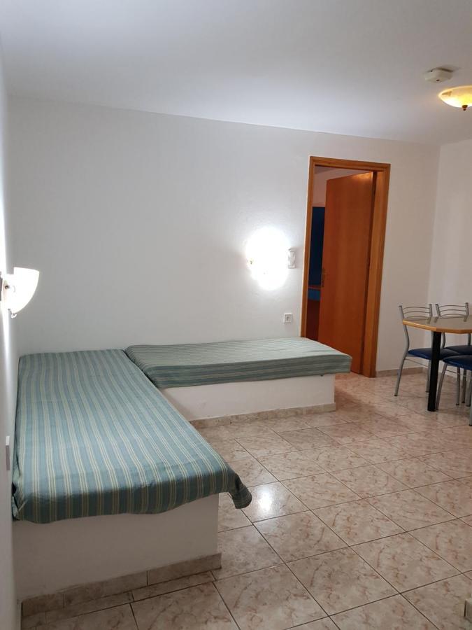 Aspro Spiti Hotel Apartments Тігакі Екстер'єр фото