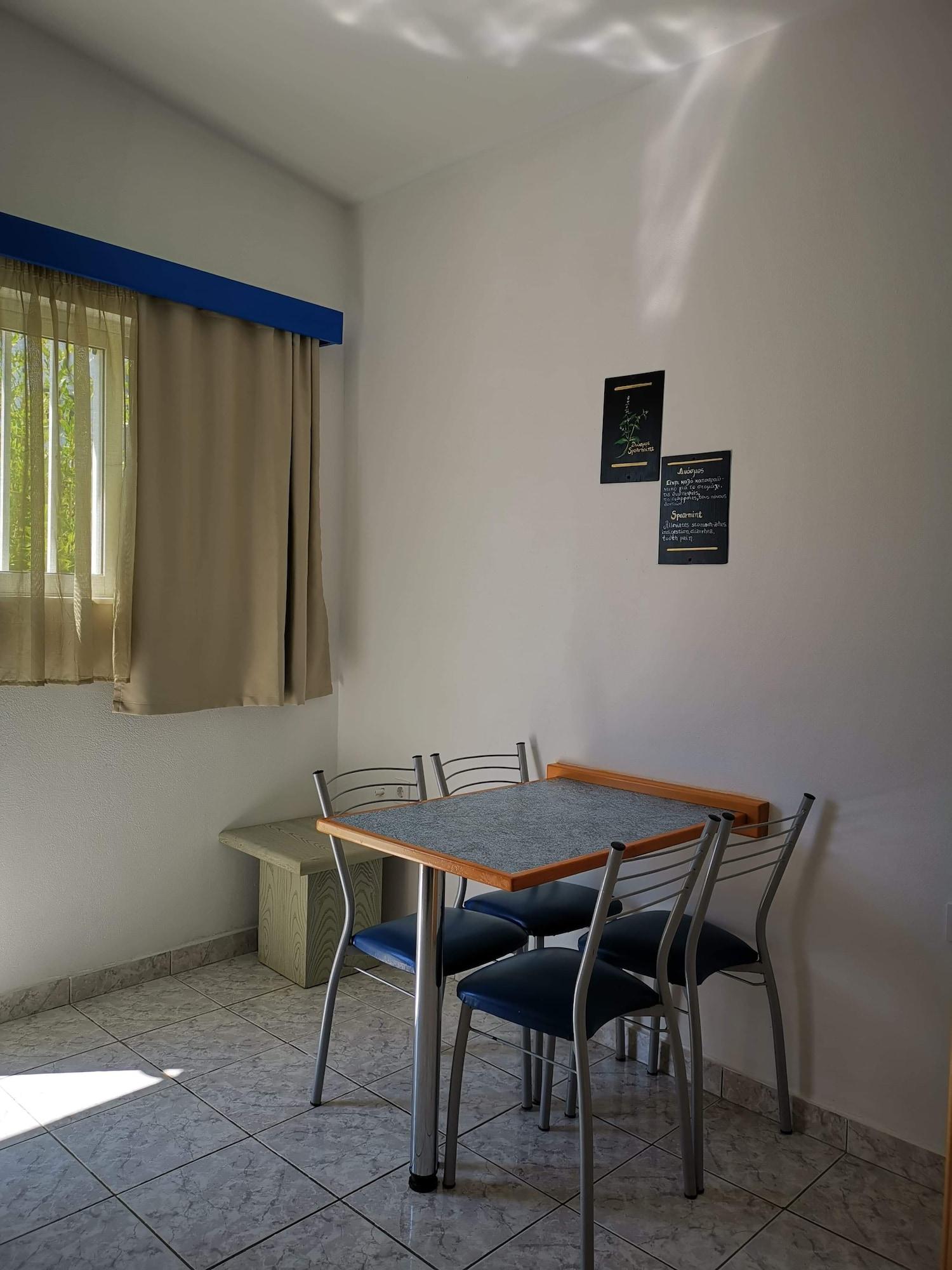 Aspro Spiti Hotel Apartments Тігакі Екстер'єр фото