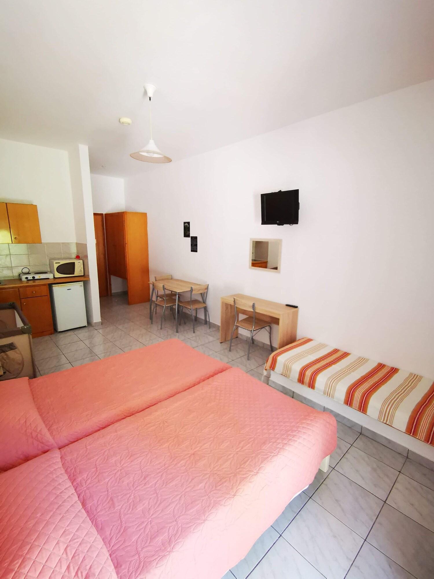 Aspro Spiti Hotel Apartments Тігакі Екстер'єр фото